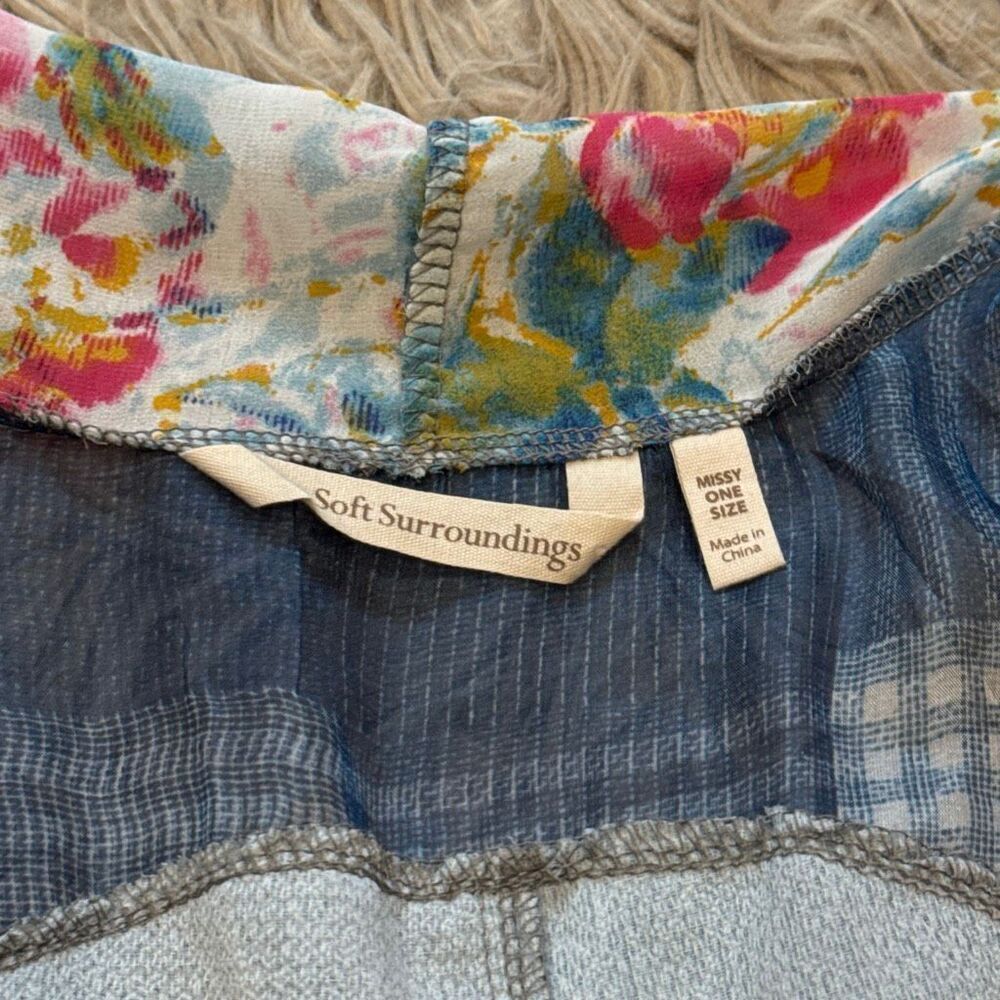 Soft surroundings colorful open flowy over shirt one size fits most - Picture 2 of 5